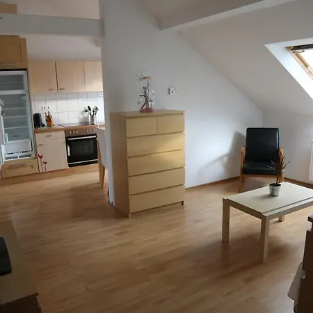 Nadines * クレーフェルト